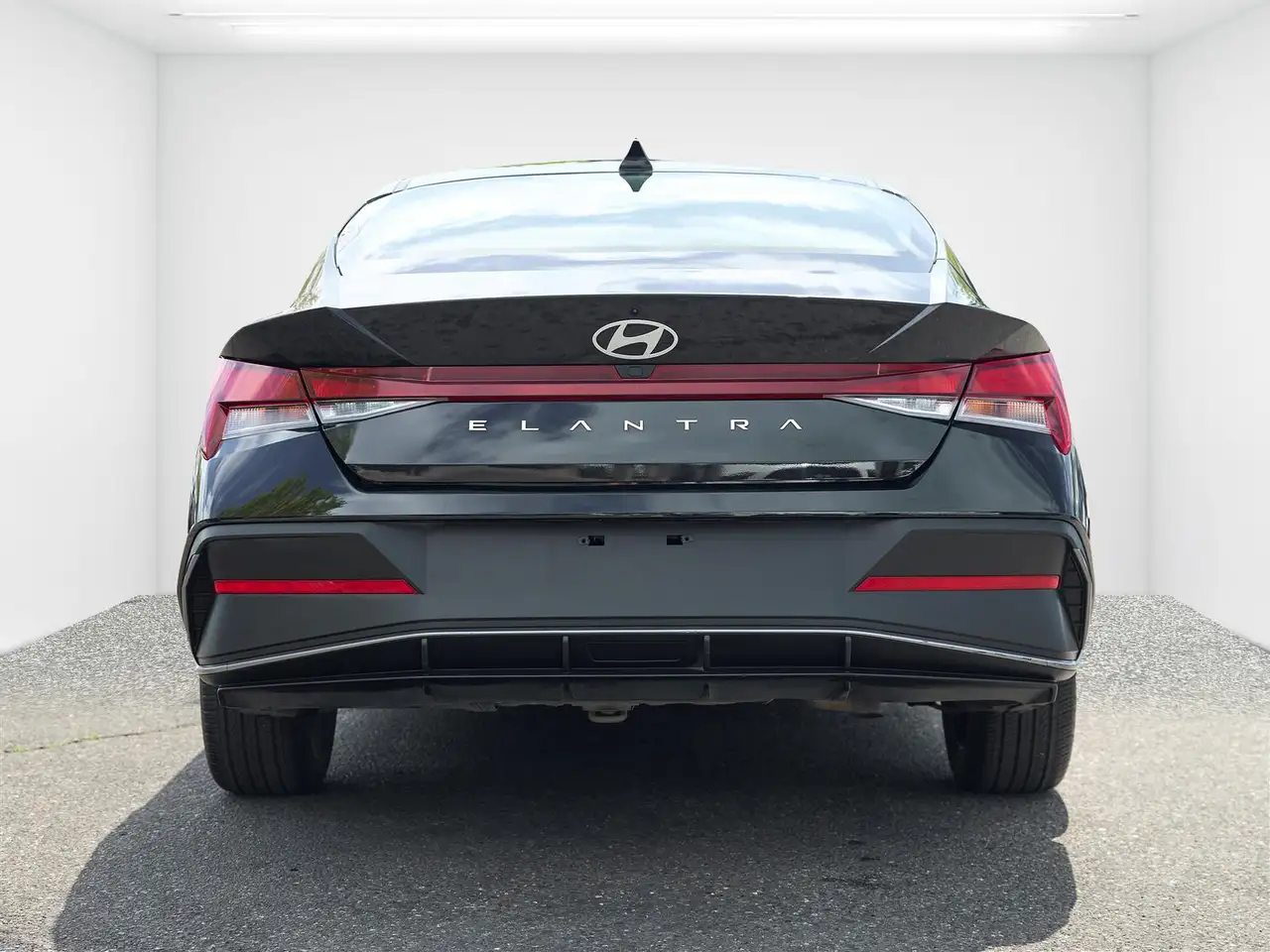 Hyundai ELANTRA снимка Hyundai ELANTRA