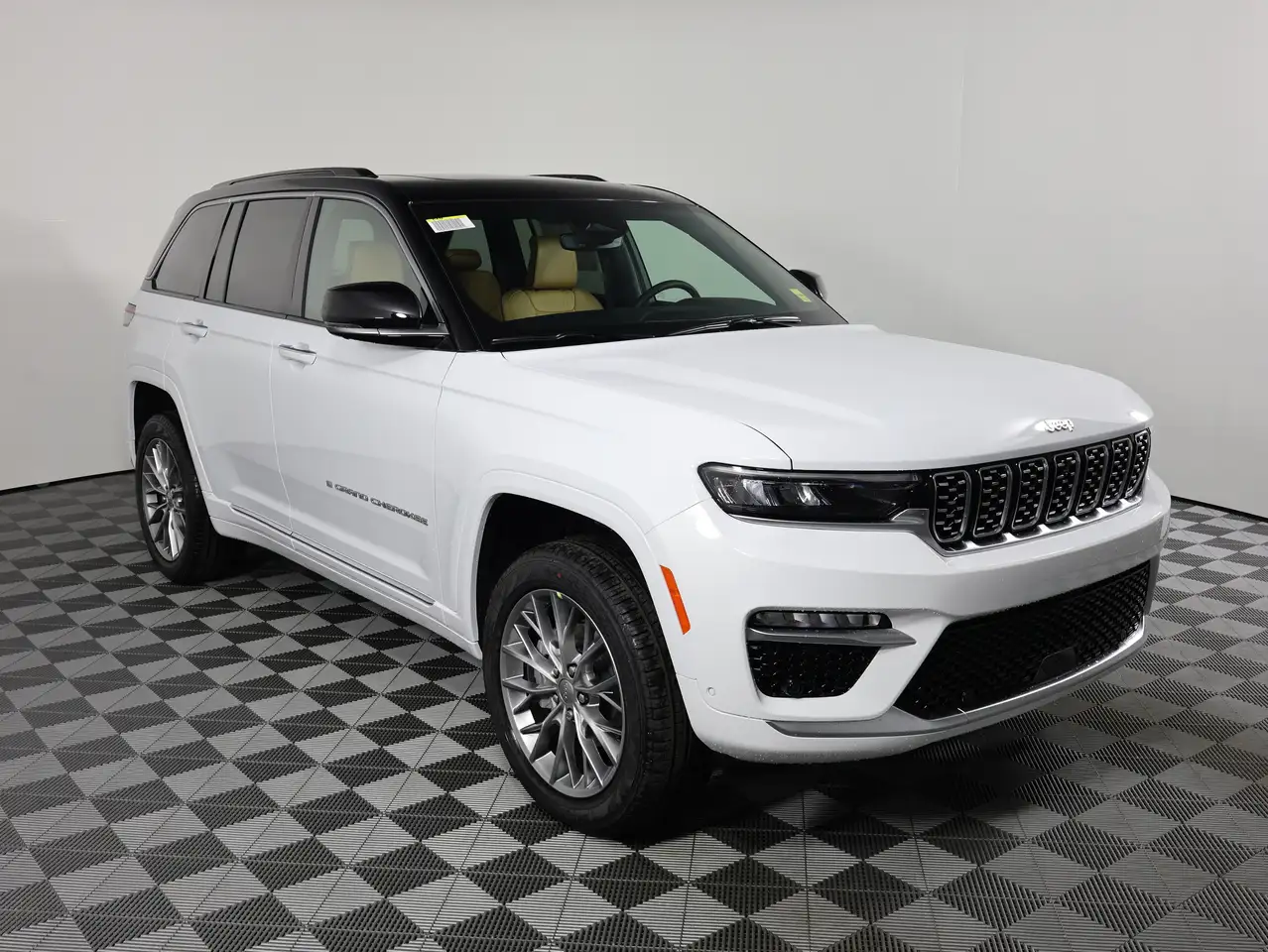 Jeep Grand Cherokee fotografie Jeep Grand Cherokee