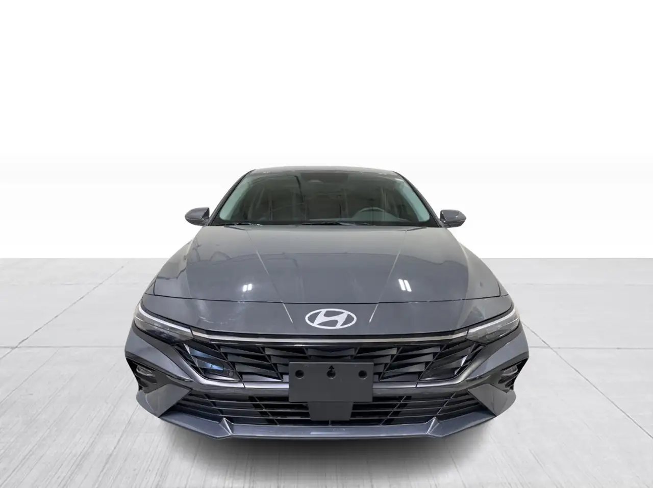 Hyundai ELANTRA снимка Hyundai ELANTRA