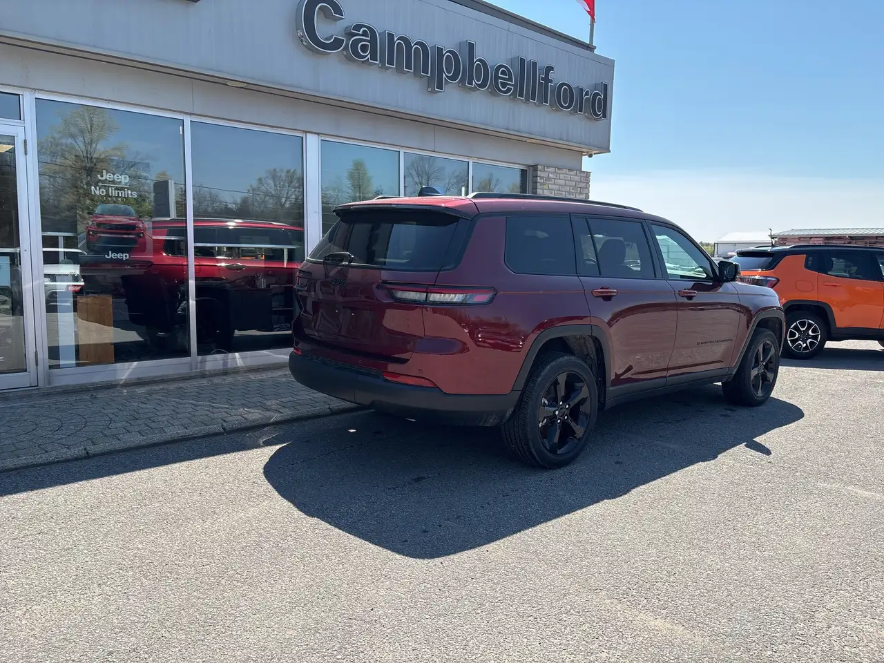 Jeep Grand Cherokee photo Jeep Grand Cherokee