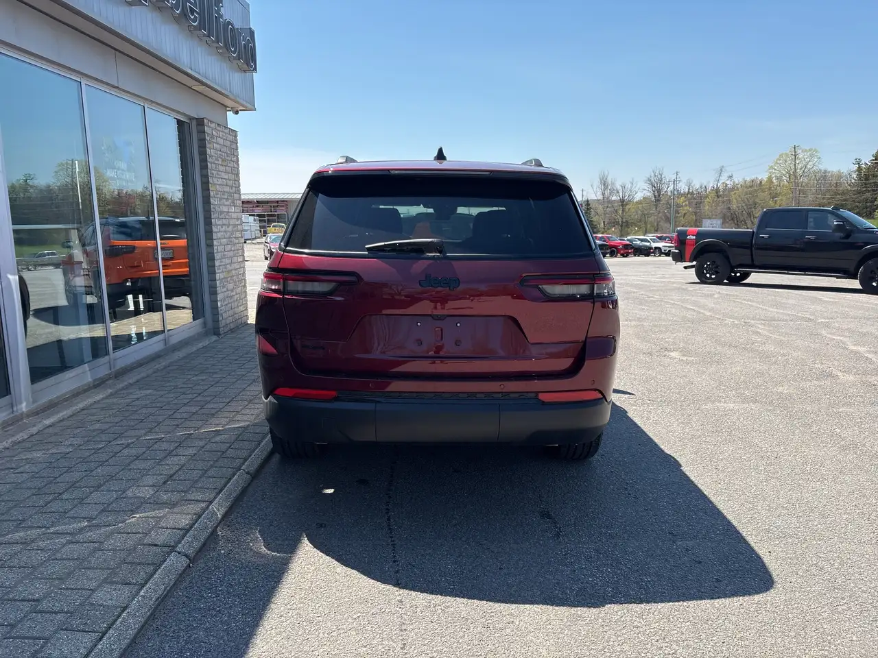 Jeep Grand Cherokee photo Jeep Grand Cherokee