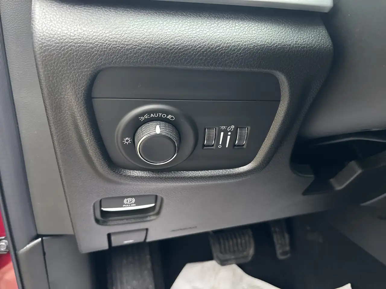 Jeep Grand Cherokee photo Jeep Grand Cherokee