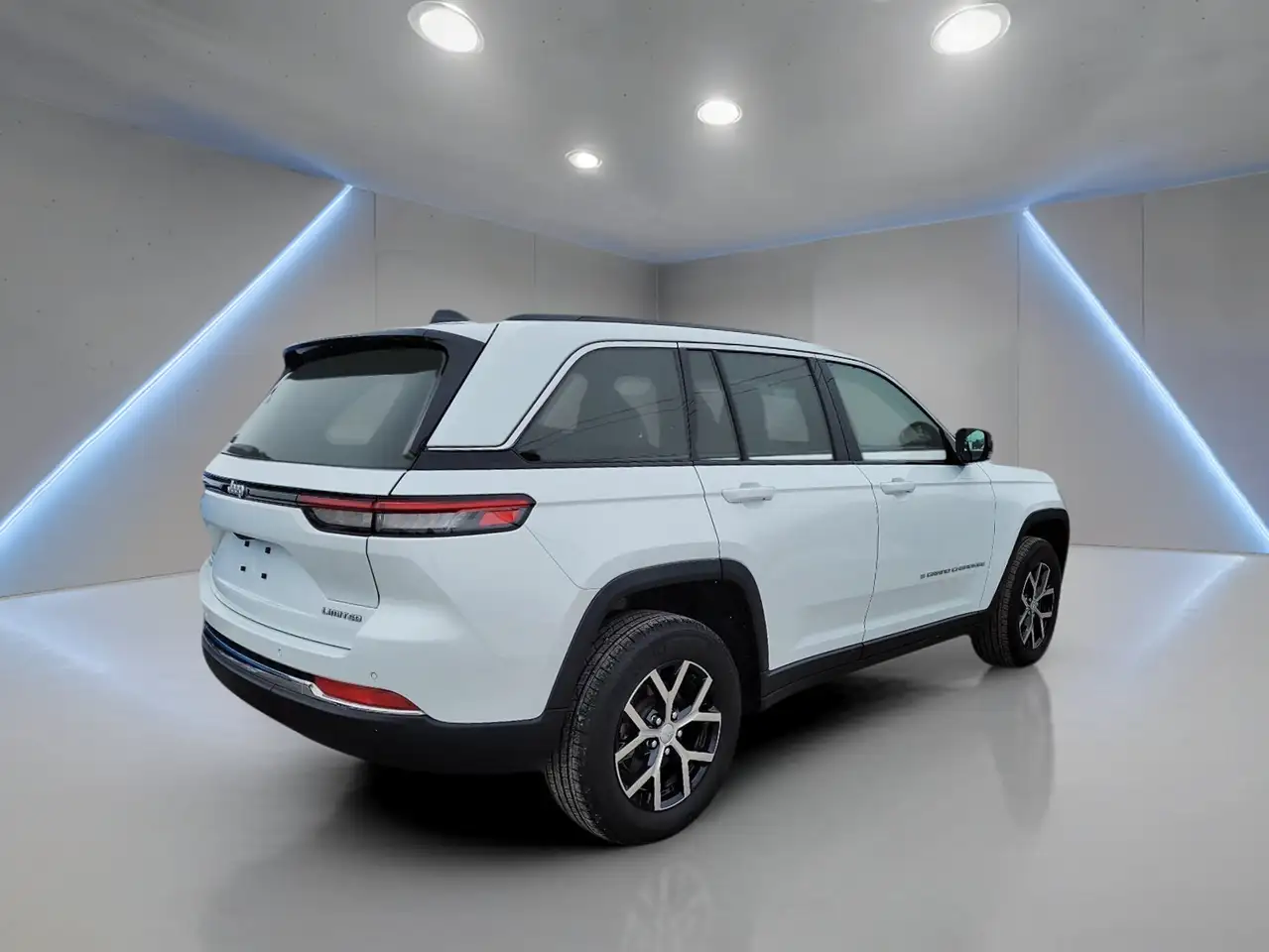 Jeep Grand Cherokee снимка Jeep Grand Cherokee