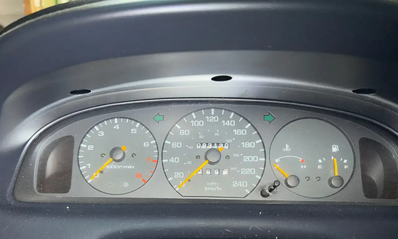 Mazda MX-6 снимка Mazda MX-6