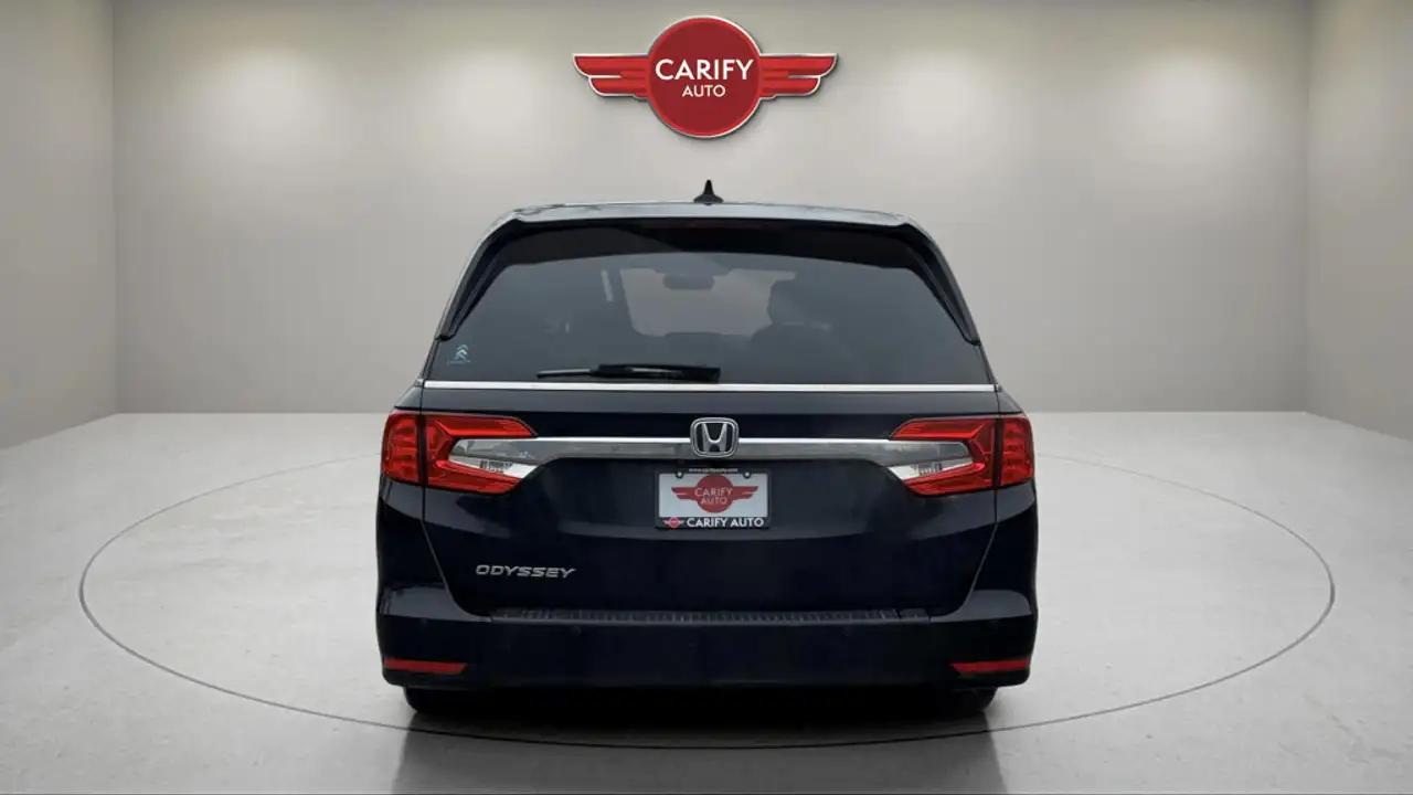 Honda Odyssey снимка Honda Odyssey