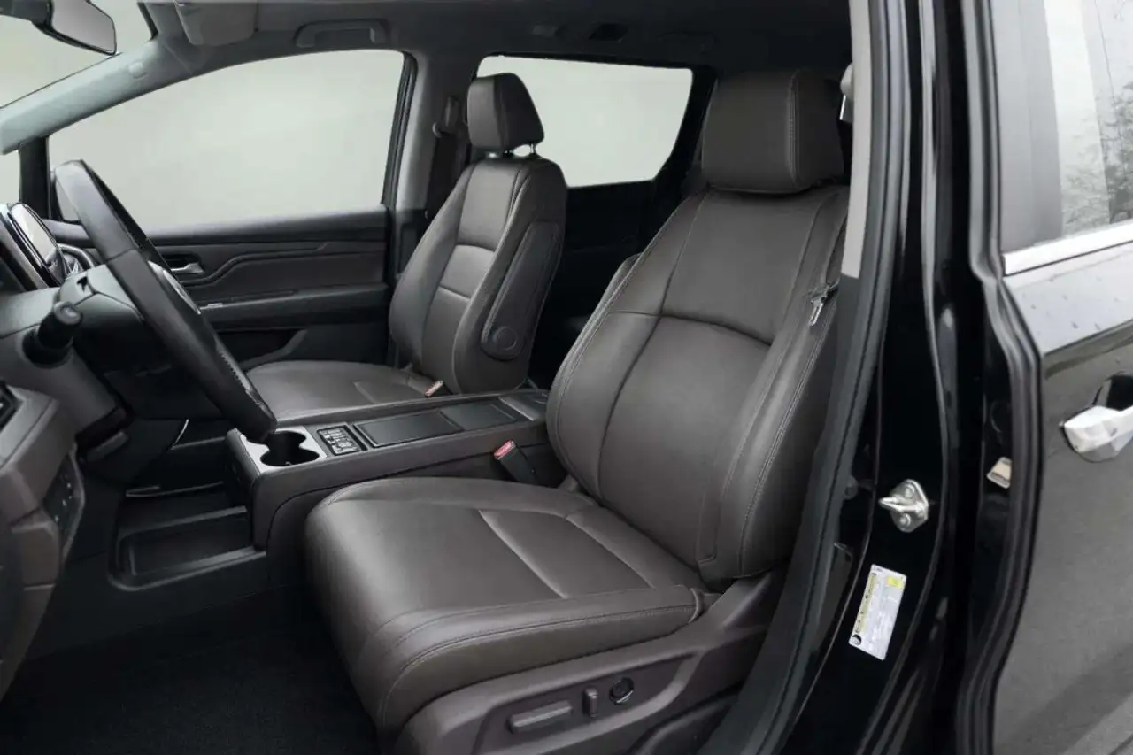 Honda Odyssey снимка Honda Odyssey