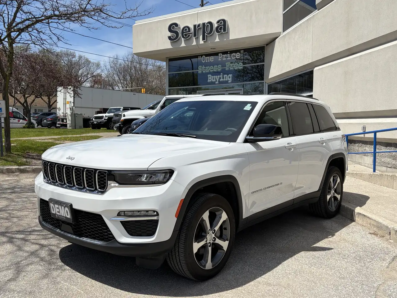 Jeep Grand Cherokee снимка Jeep Grand Cherokee