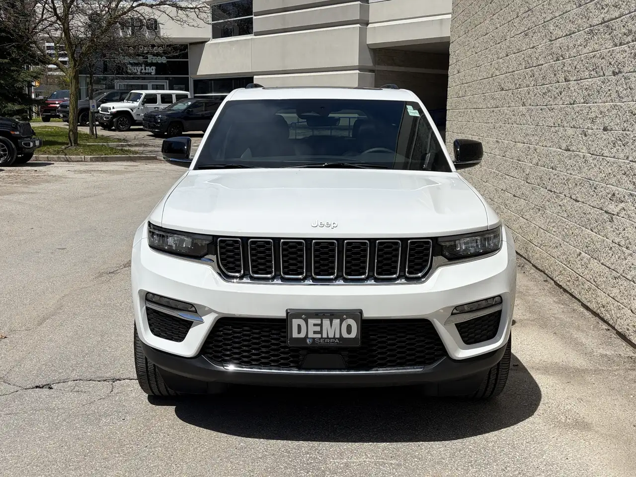 Jeep Grand Cherokee снимка Jeep Grand Cherokee