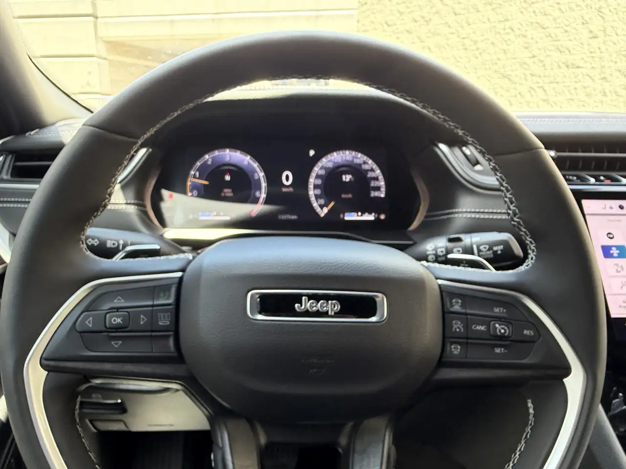 Jeep Grand Cherokee снимка Jeep Grand Cherokee