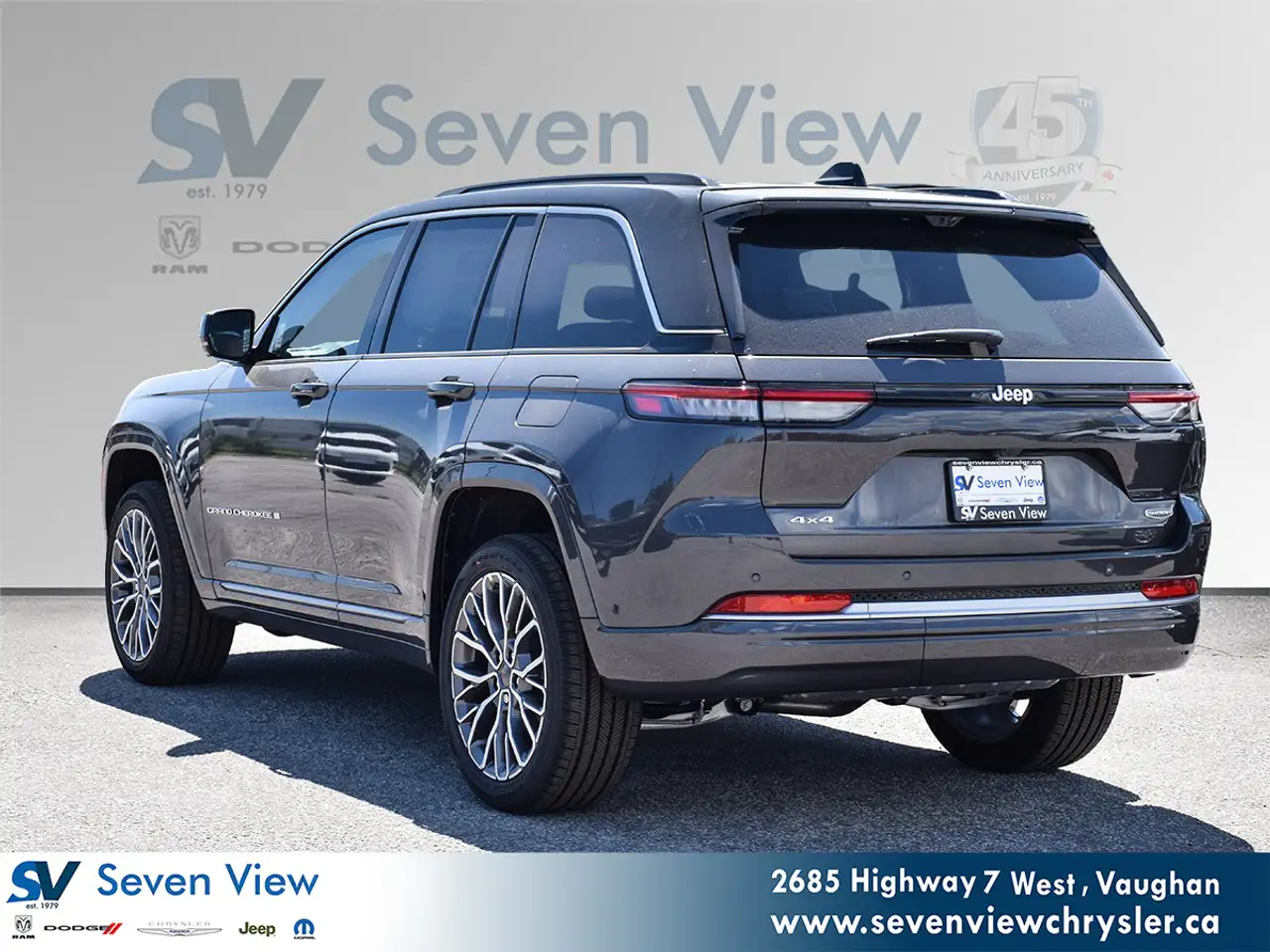 Jeep Grand Cherokee снимка Jeep Grand Cherokee