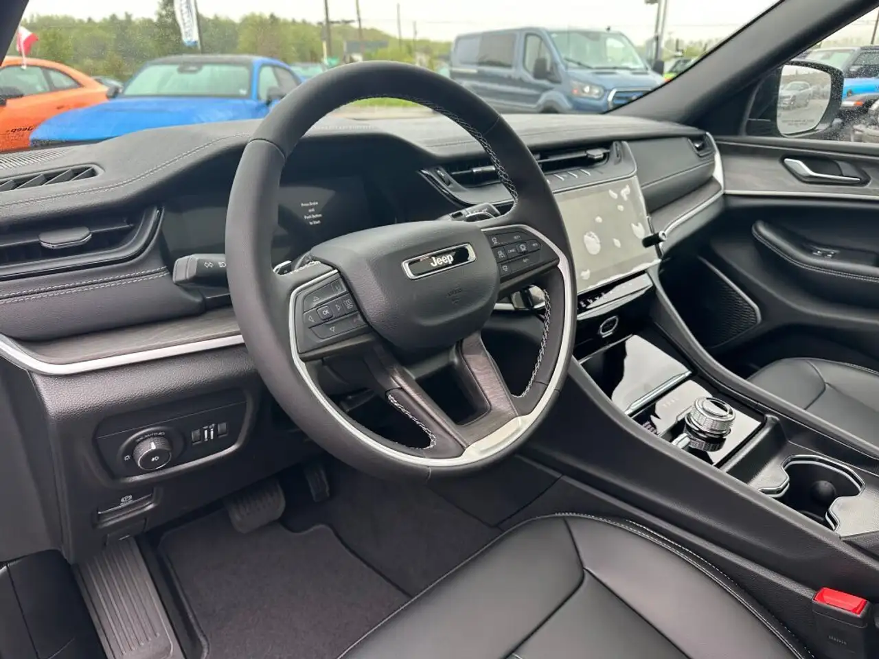 Jeep Grand Cherokee photo Jeep Grand Cherokee