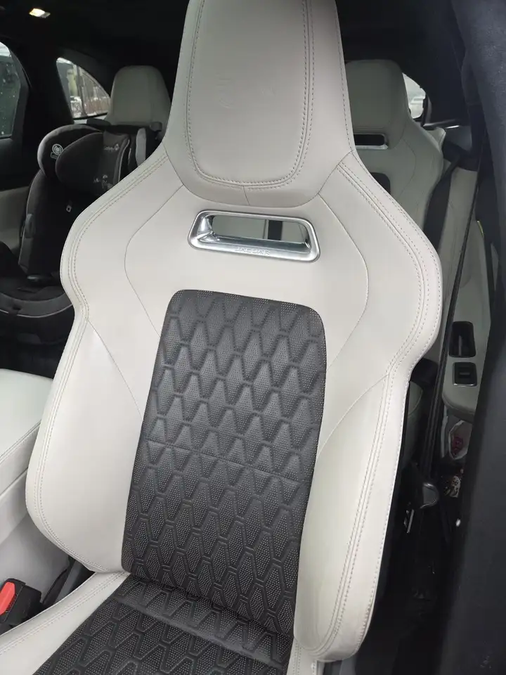 Jaguar F-Pace снимка Jaguar F-Pace