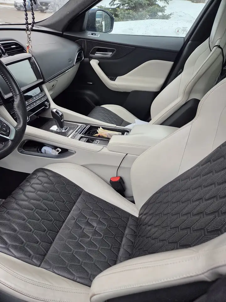 Jaguar F-Pace снимка Jaguar F-Pace