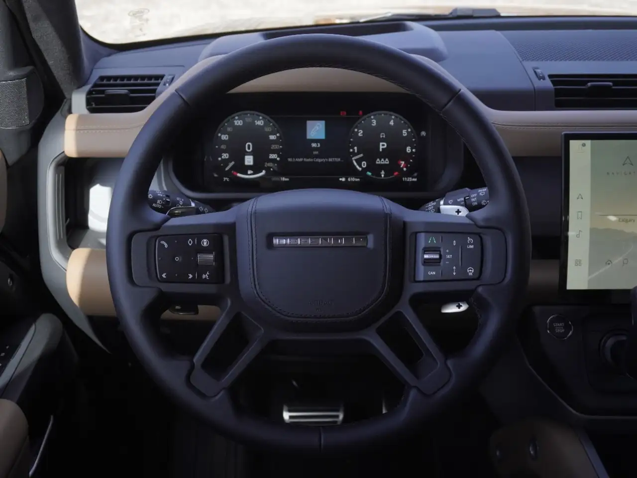 Land Rover Defender снимка Land Rover Defender