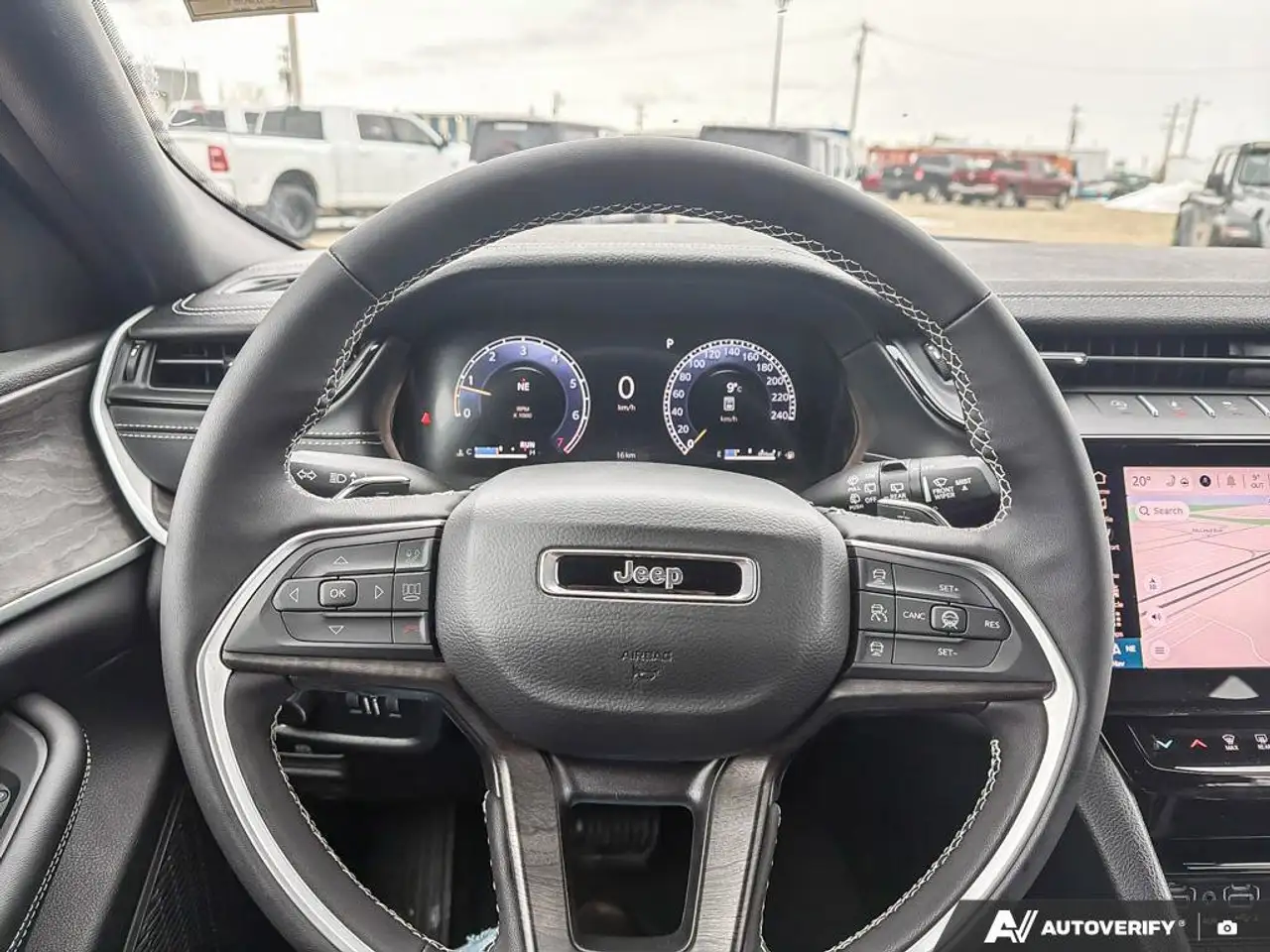 Jeep Grand Cherokee снимка Jeep Grand Cherokee