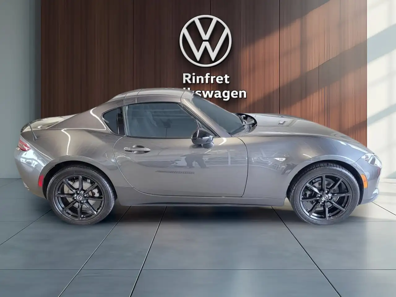Mazda MX-5 Miata photo Mazda MX-5 Miata