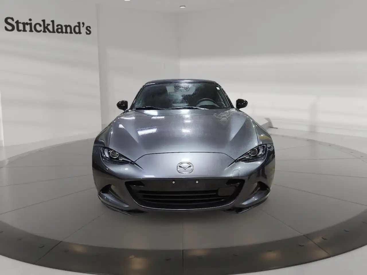Mazda MX-5 Miata снимка Mazda MX-5 Miata