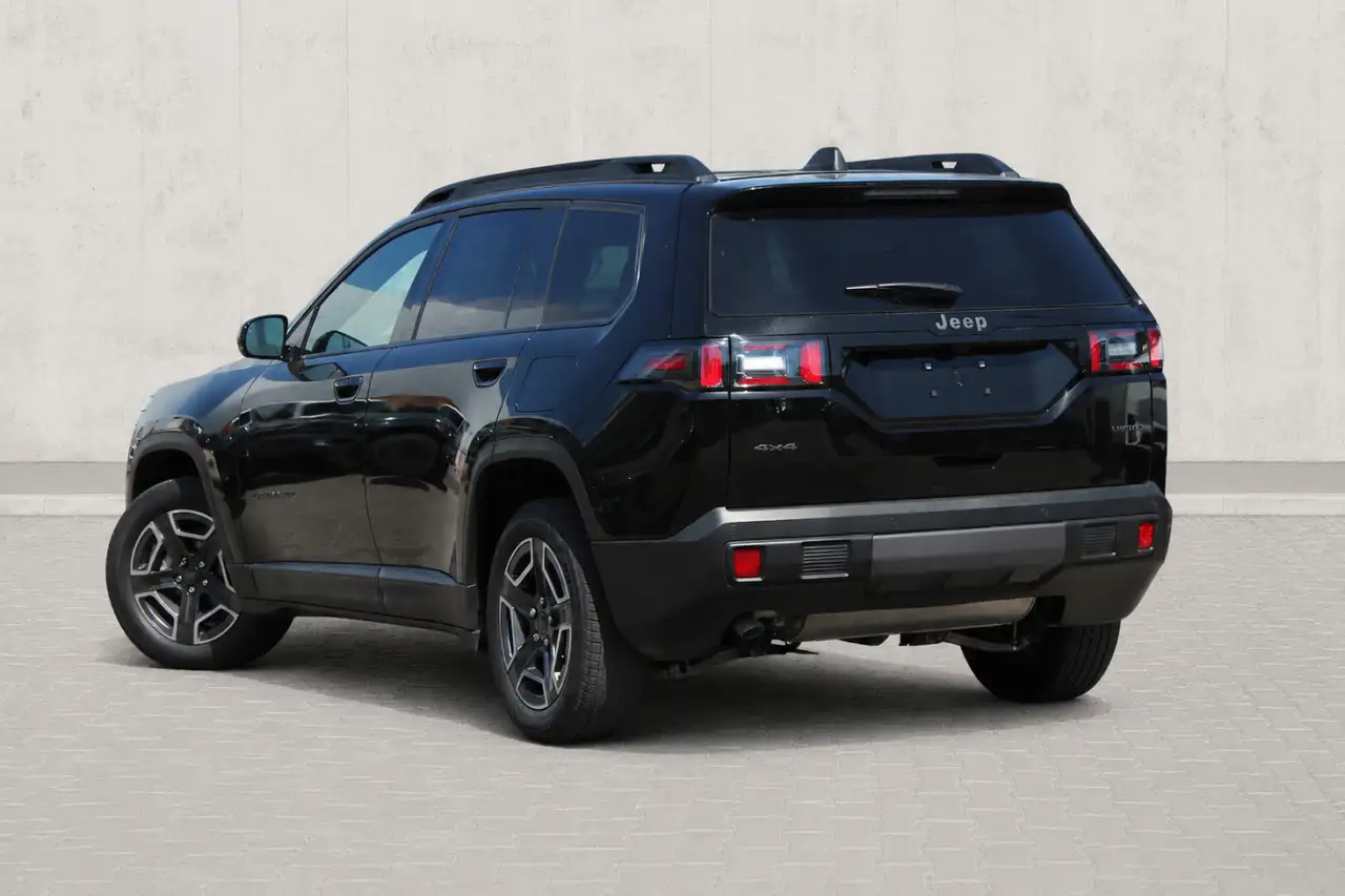 Jeep Cherokee photo Jeep Cherokee