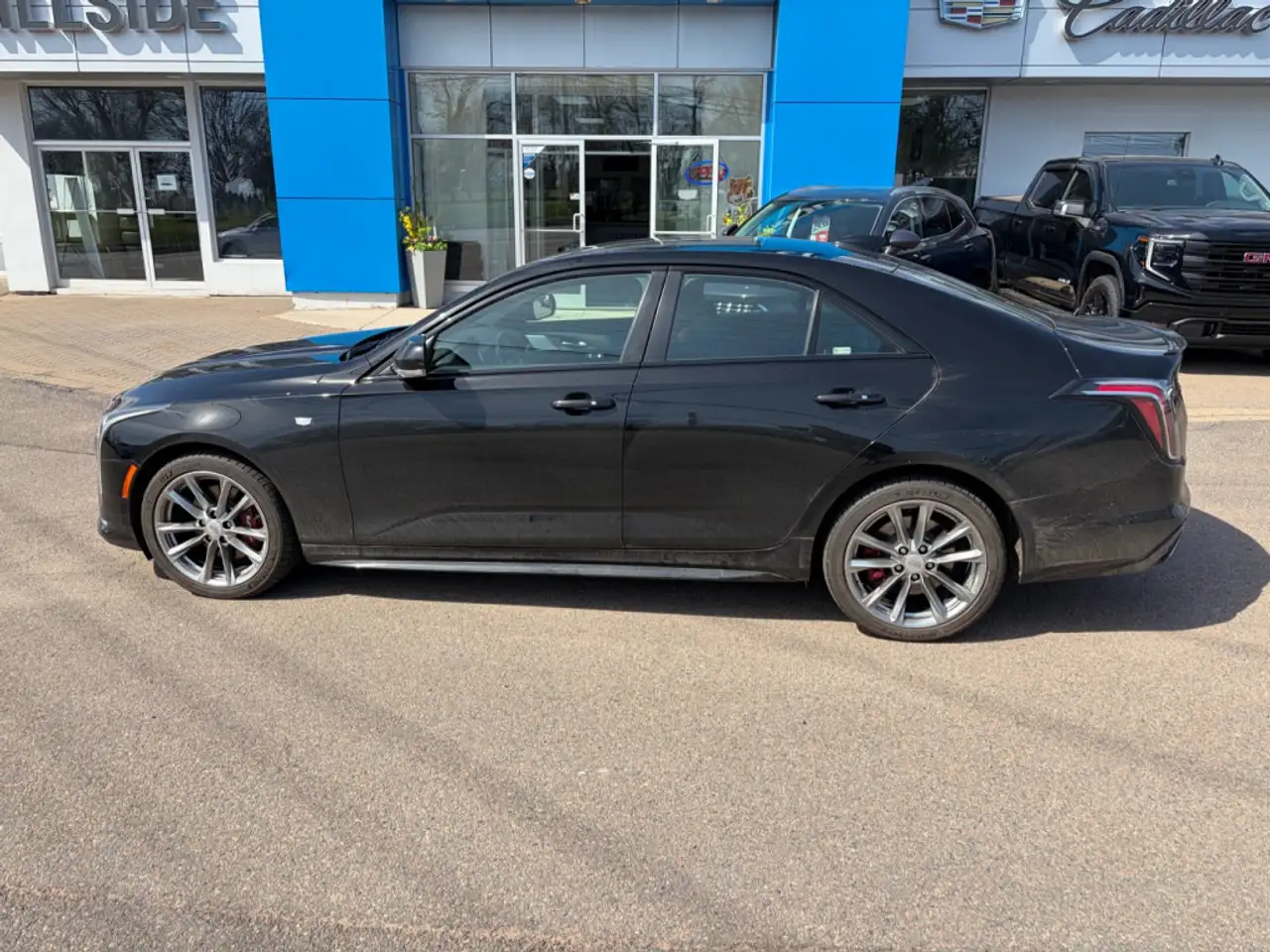 Cadillac CT4 photo Cadillac CT4