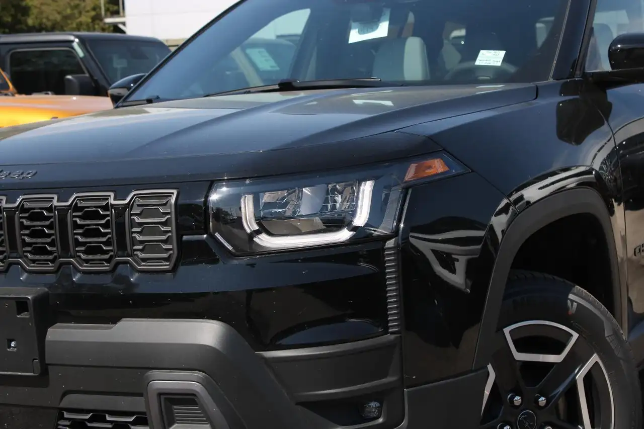 Jeep Cherokee photo Jeep Cherokee