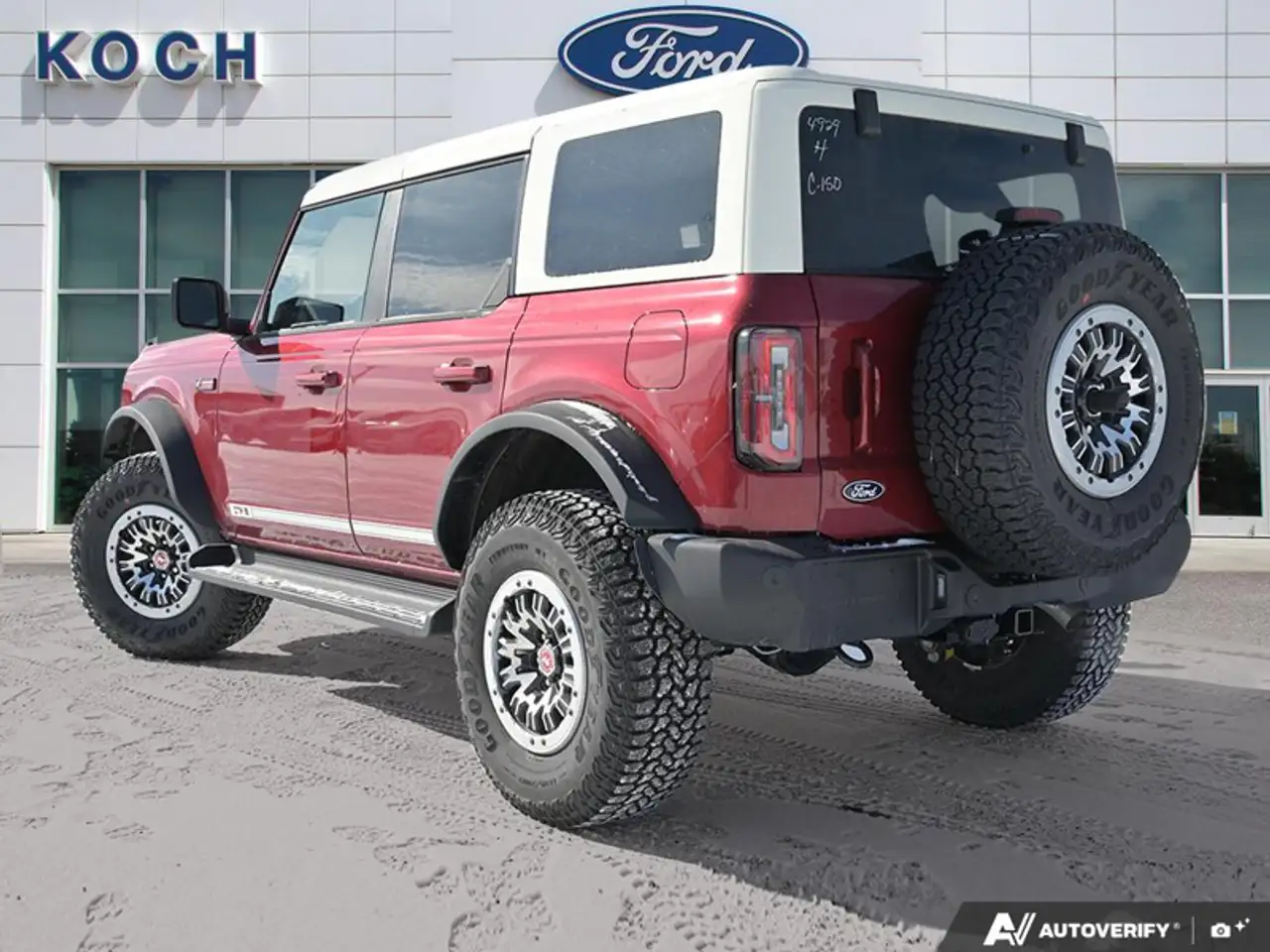 Ford Bronco photo Ford Bronco
