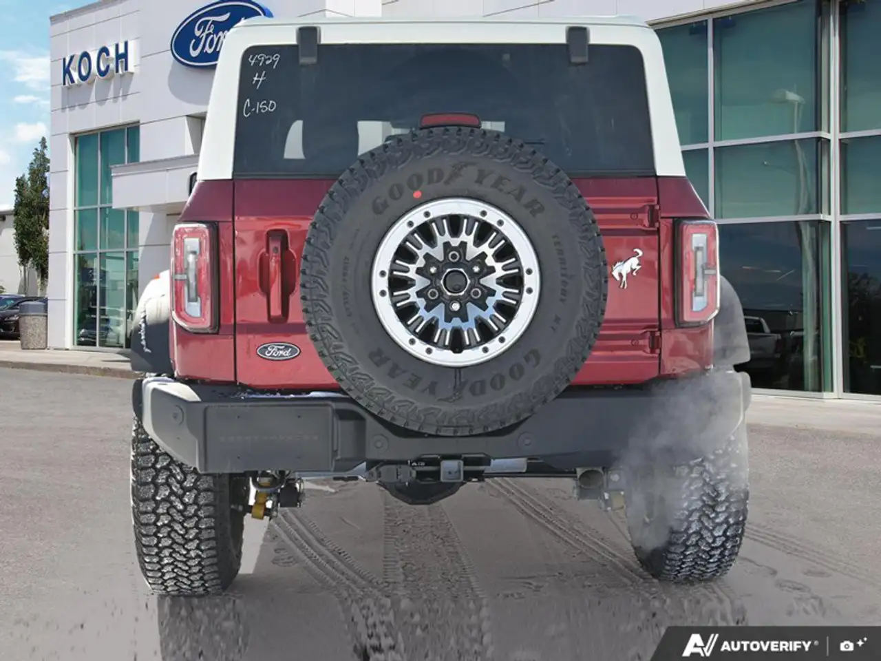 Ford Bronco photo Ford Bronco