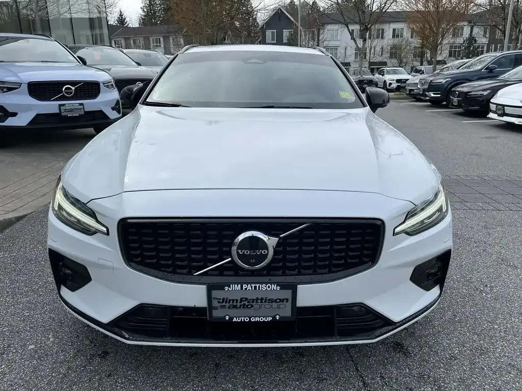 Volvo V60 снимка Volvo V60
