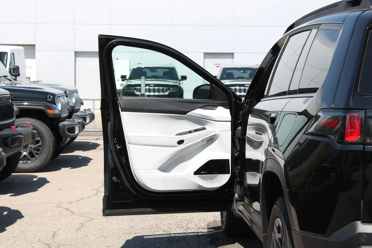 Jeep Cherokee photo Jeep Cherokee