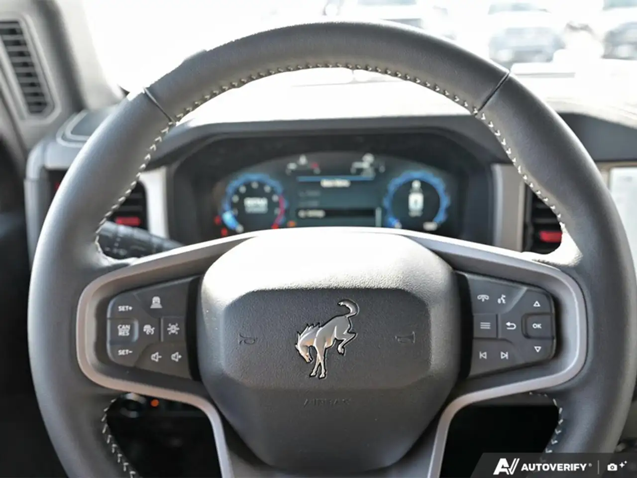 Ford Bronco photo Ford Bronco
