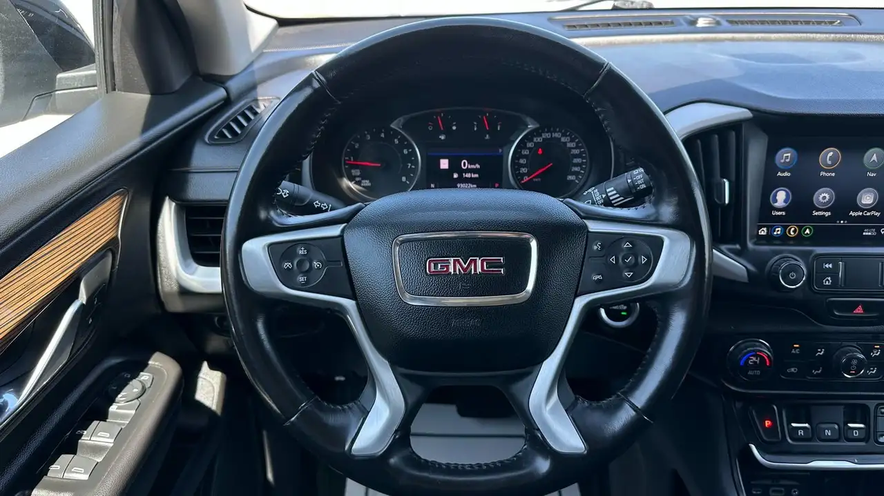 GMC Terrain photo GMC Terrain