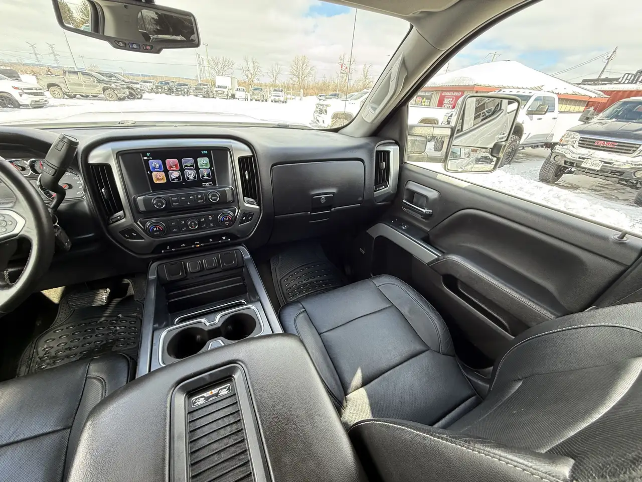 Chevrolet Silverado 2500 снимка Chevrolet Silverado 2500
