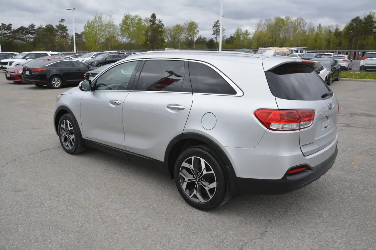 Kia Sorento снимка Kia Sorento