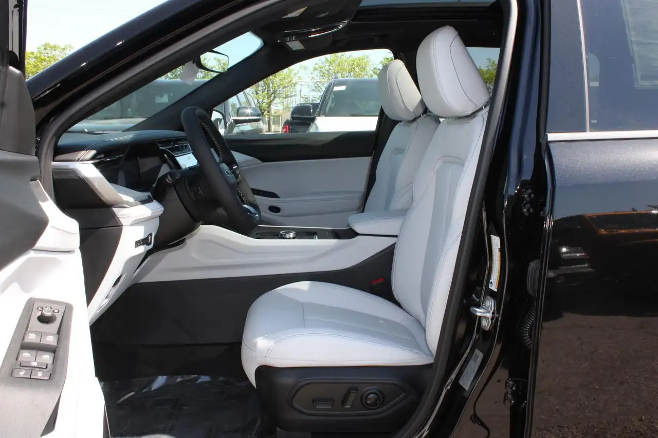 Jeep Cherokee photo Jeep Cherokee