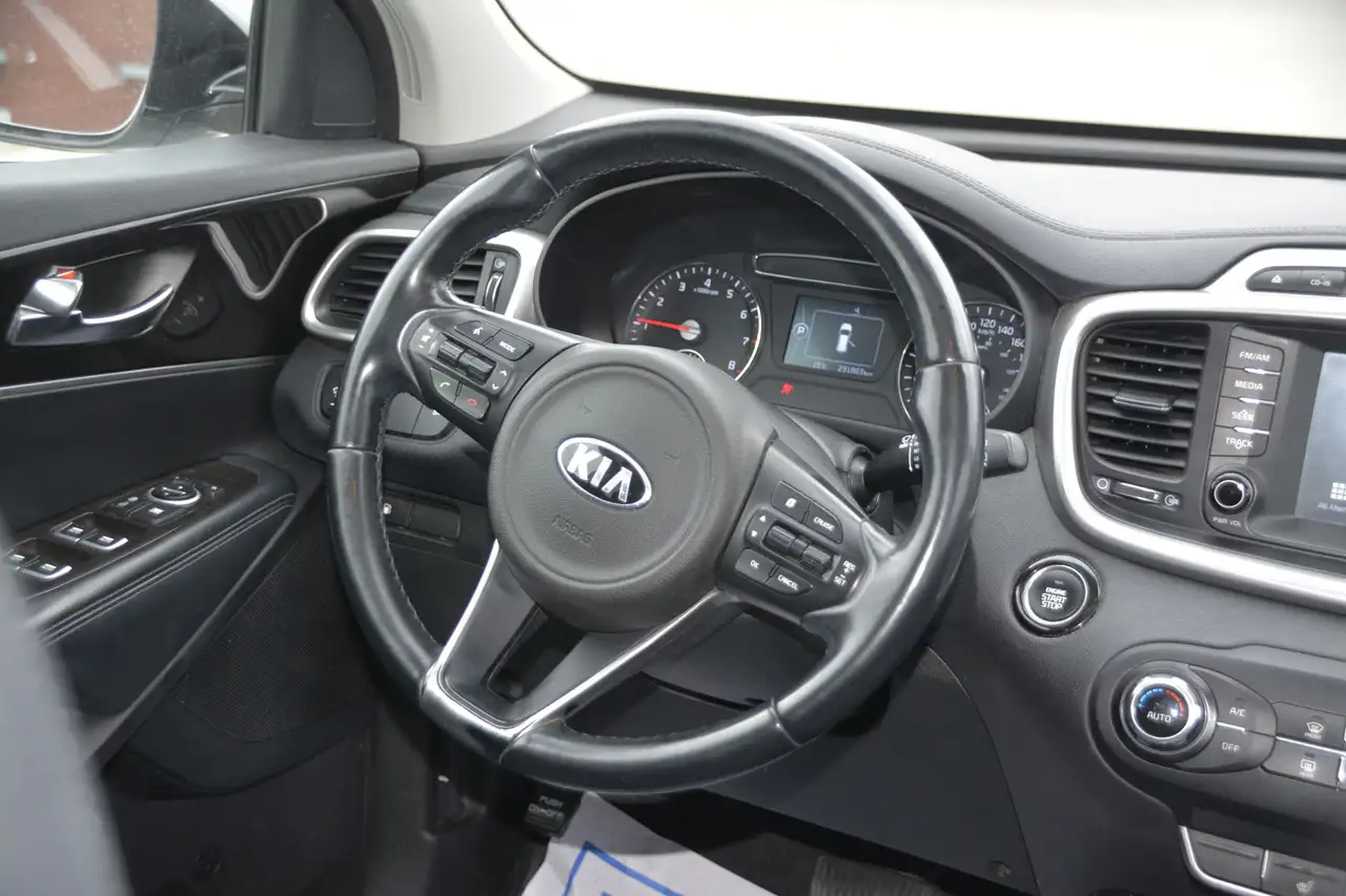Kia Sorento снимка Kia Sorento