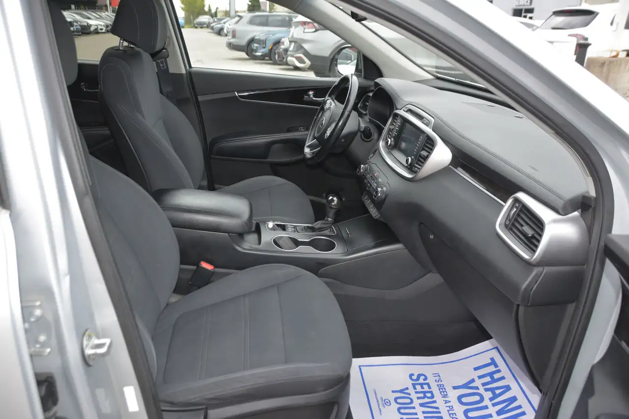 Kia Sorento снимка Kia Sorento
