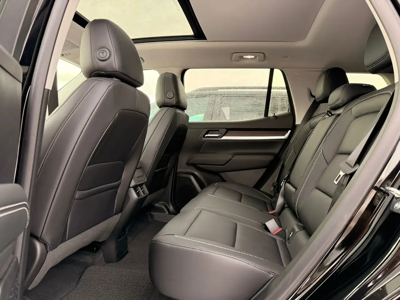 GMC Terrain photo GMC Terrain
