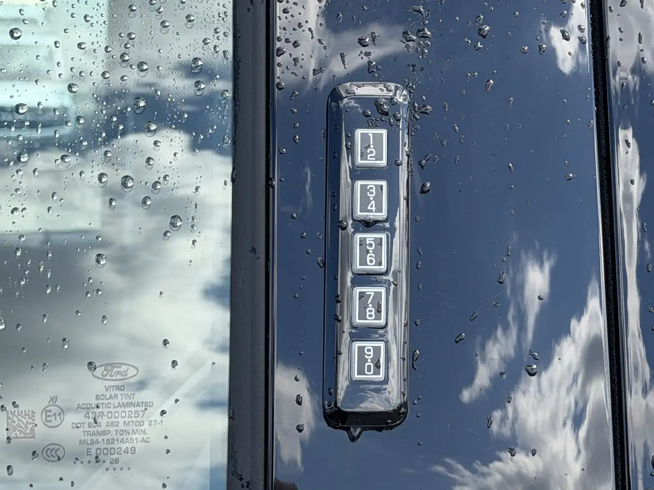 Ford F 350 снимка Ford F 350