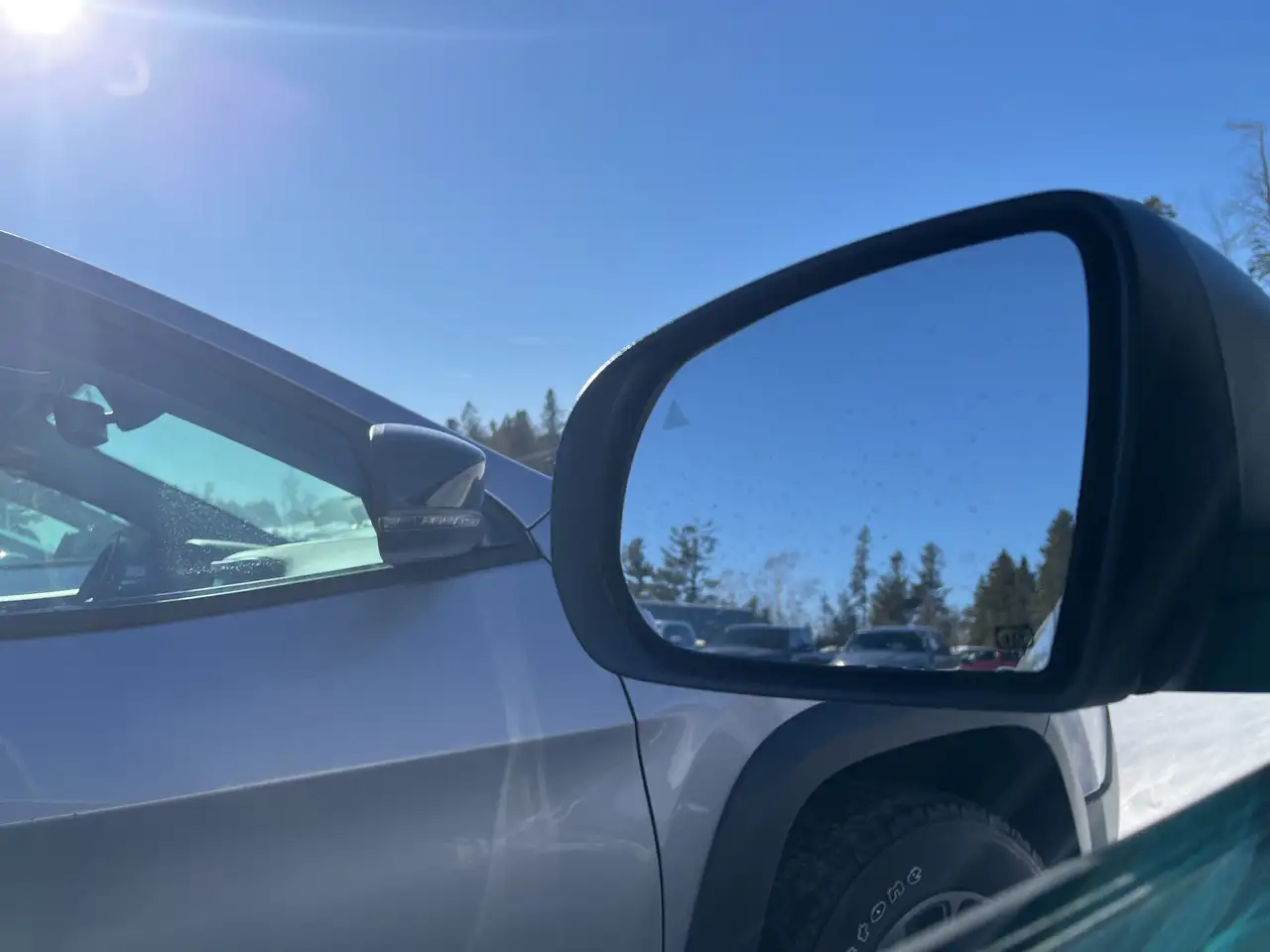 Jeep Cherokee снимка Jeep Cherokee