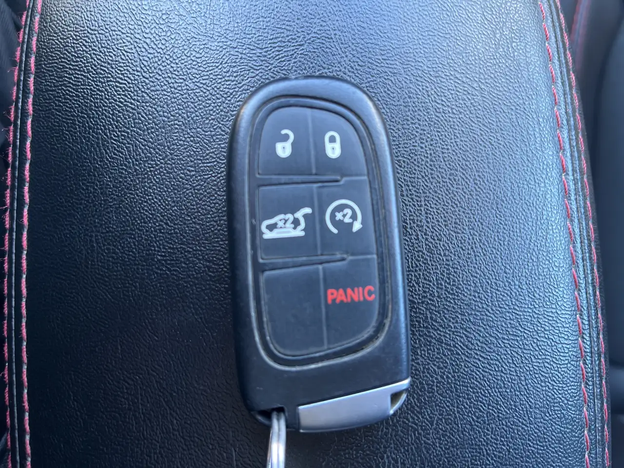 Jeep Cherokee снимка Jeep Cherokee