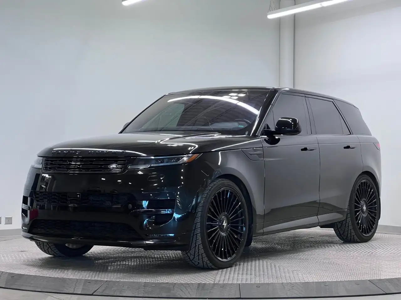 Land Rover Range Rover Sport снимка Land Rover Range Rover Sport