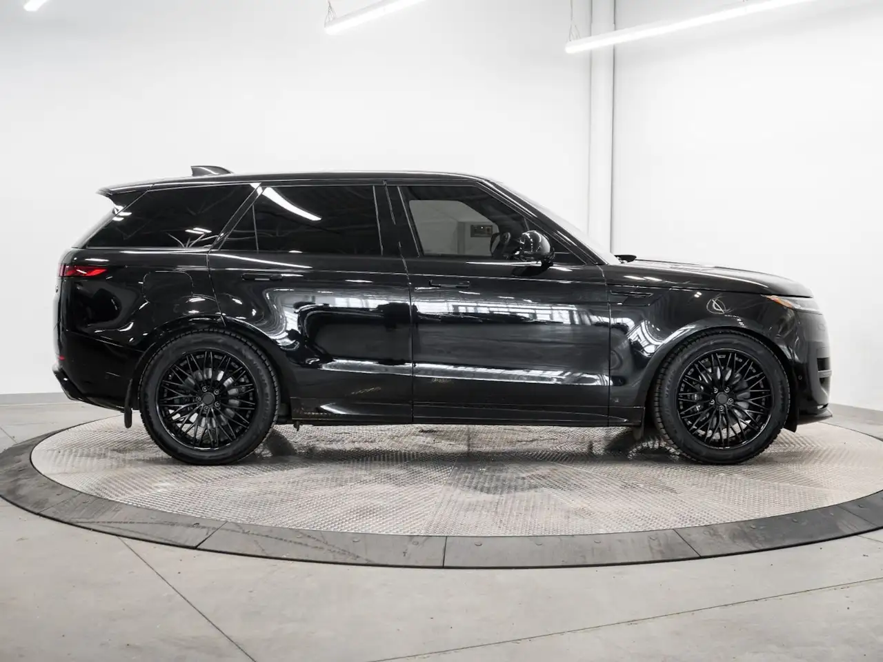 Land Rover Range Rover Sport снимка Land Rover Range Rover Sport