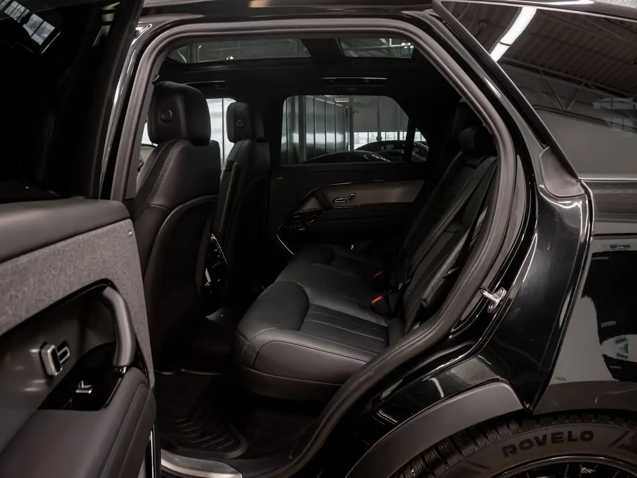 Land Rover Range Rover Sport снимка Land Rover Range Rover Sport