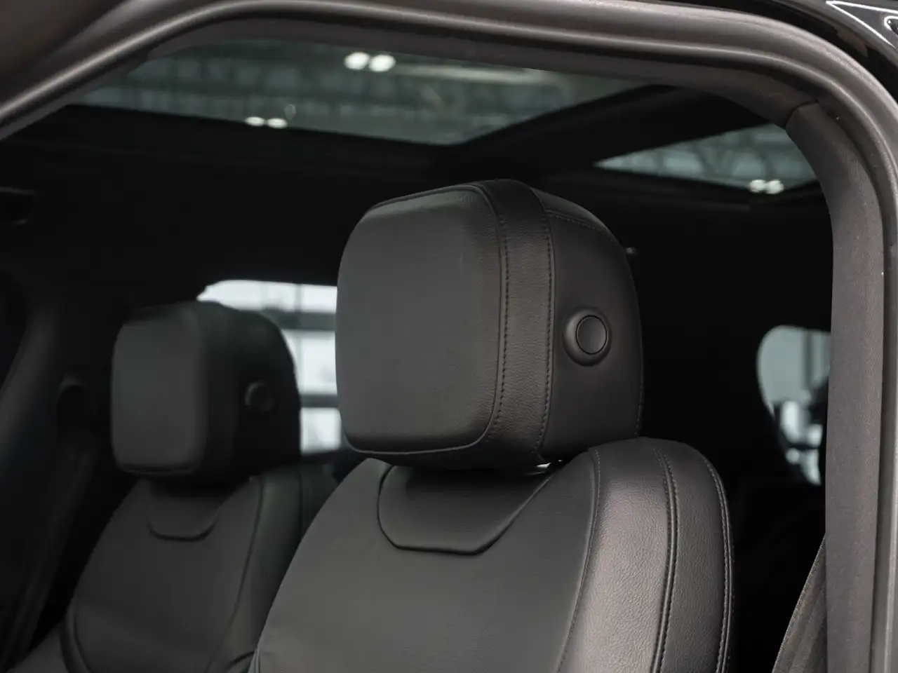 Land Rover Range Rover Sport снимка Land Rover Range Rover Sport