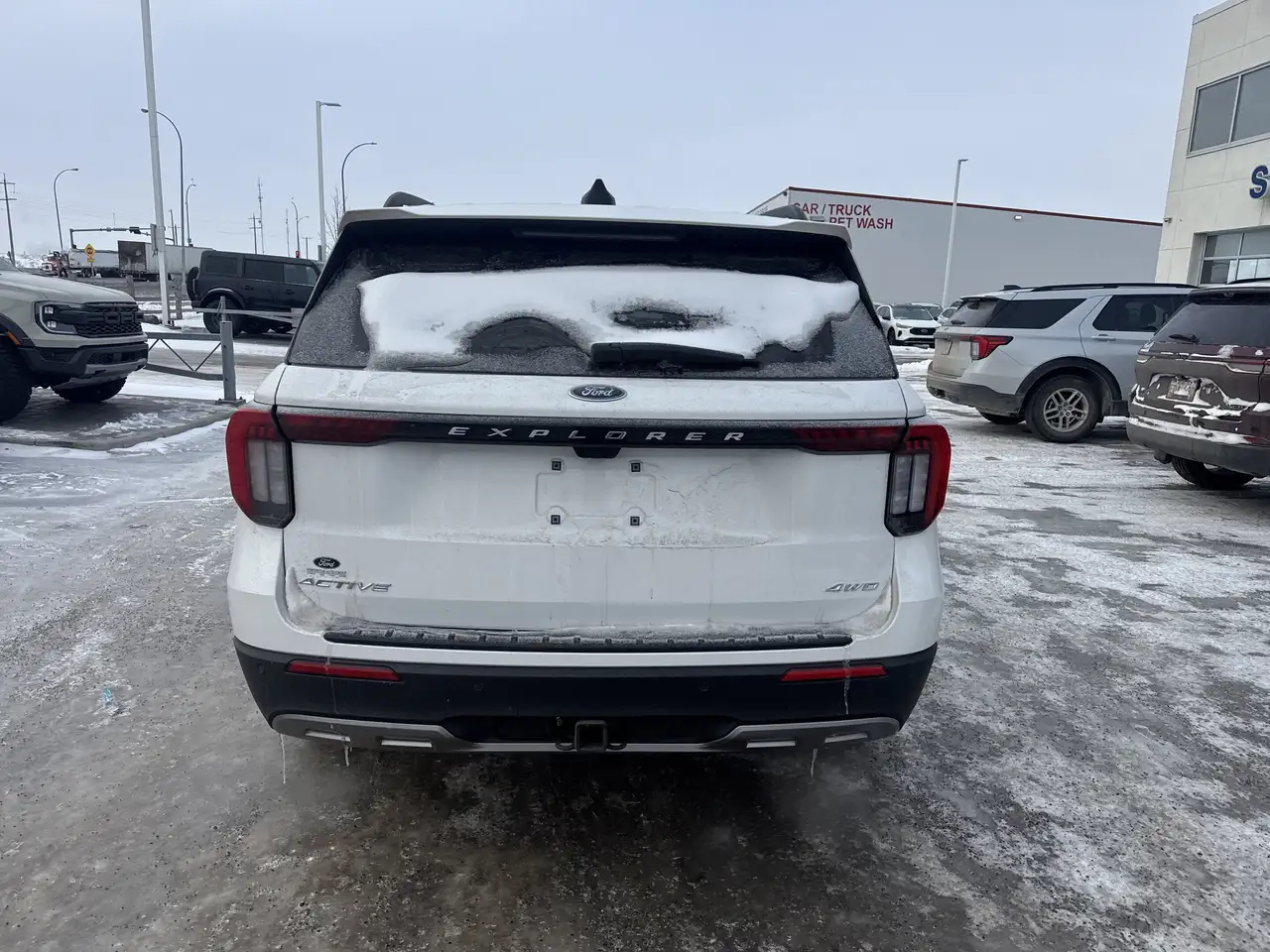 Ford Explorer снимка Ford Explorer