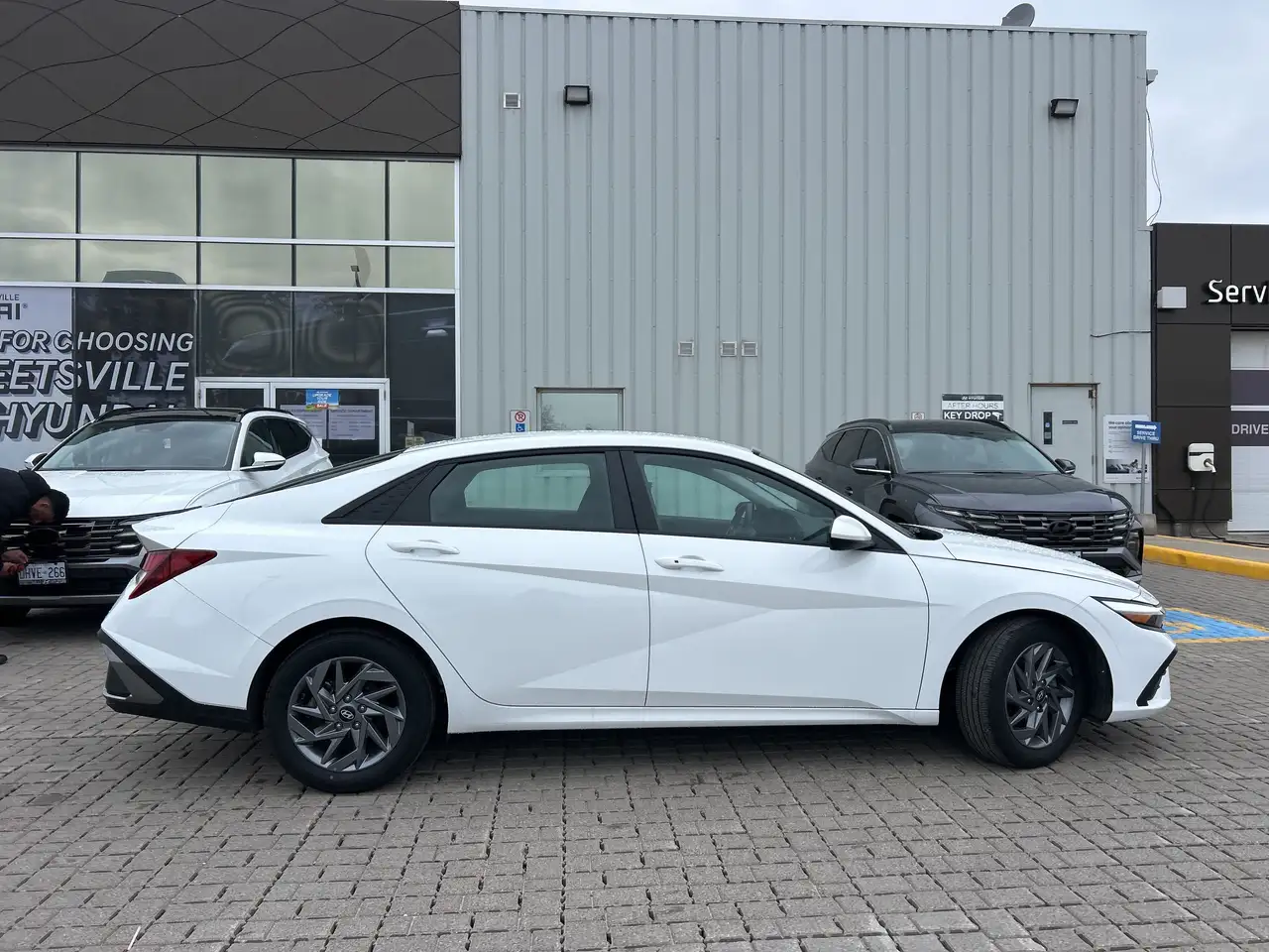 Hyundai ELANTRA снимка Hyundai ELANTRA