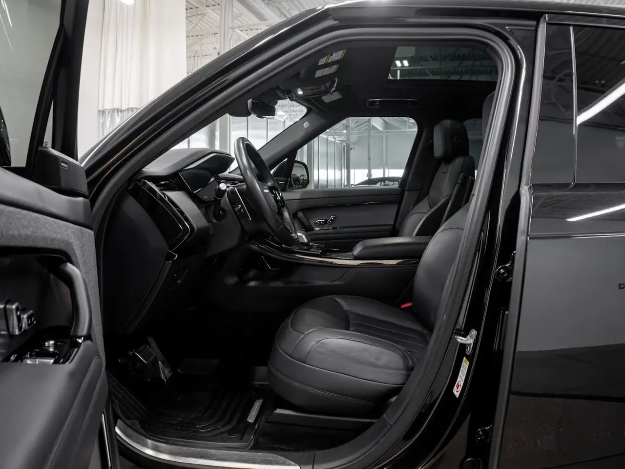 Land Rover Range Rover Sport снимка Land Rover Range Rover Sport