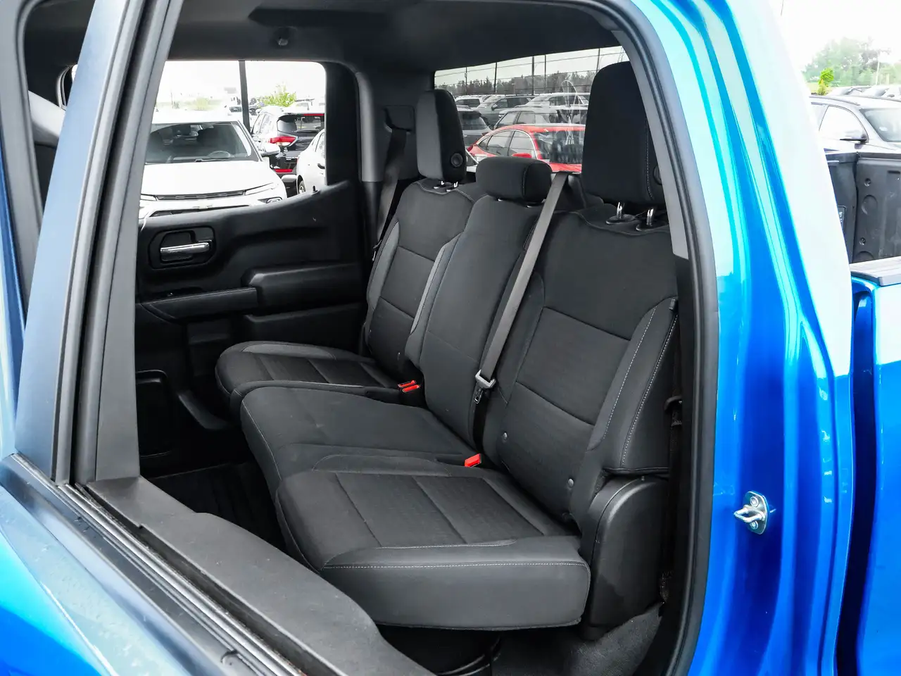 Chevrolet Silverado 1500 снимка Chevrolet Silverado 1500