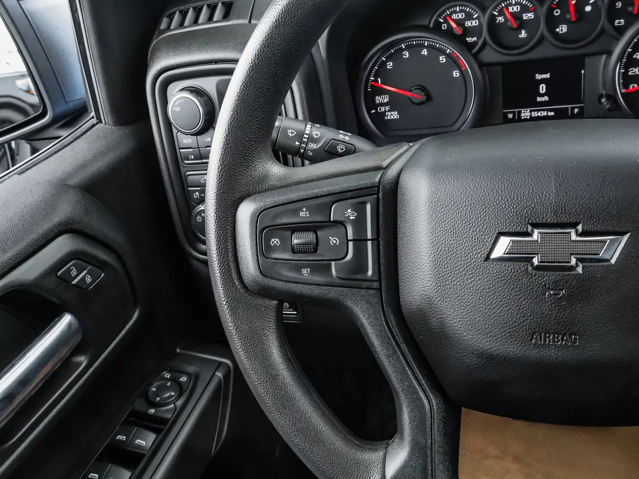 Chevrolet Silverado 1500 снимка Chevrolet Silverado 1500