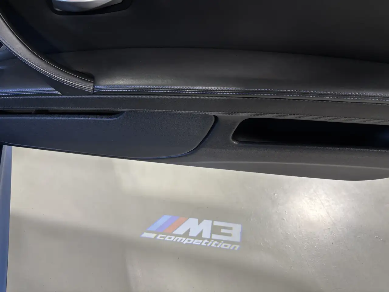 BMW M3 photo BMW M3
