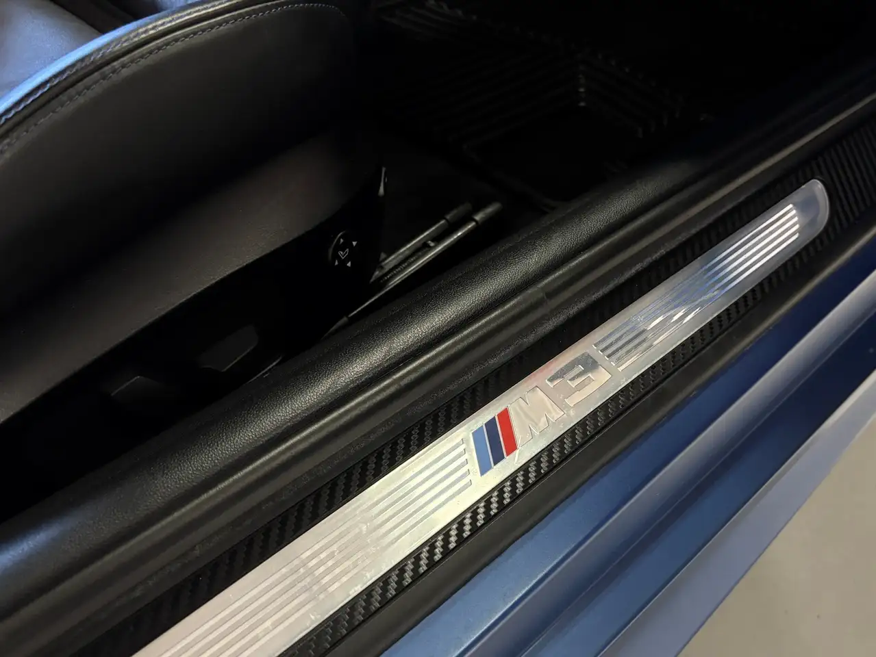 BMW M3 photo BMW M3